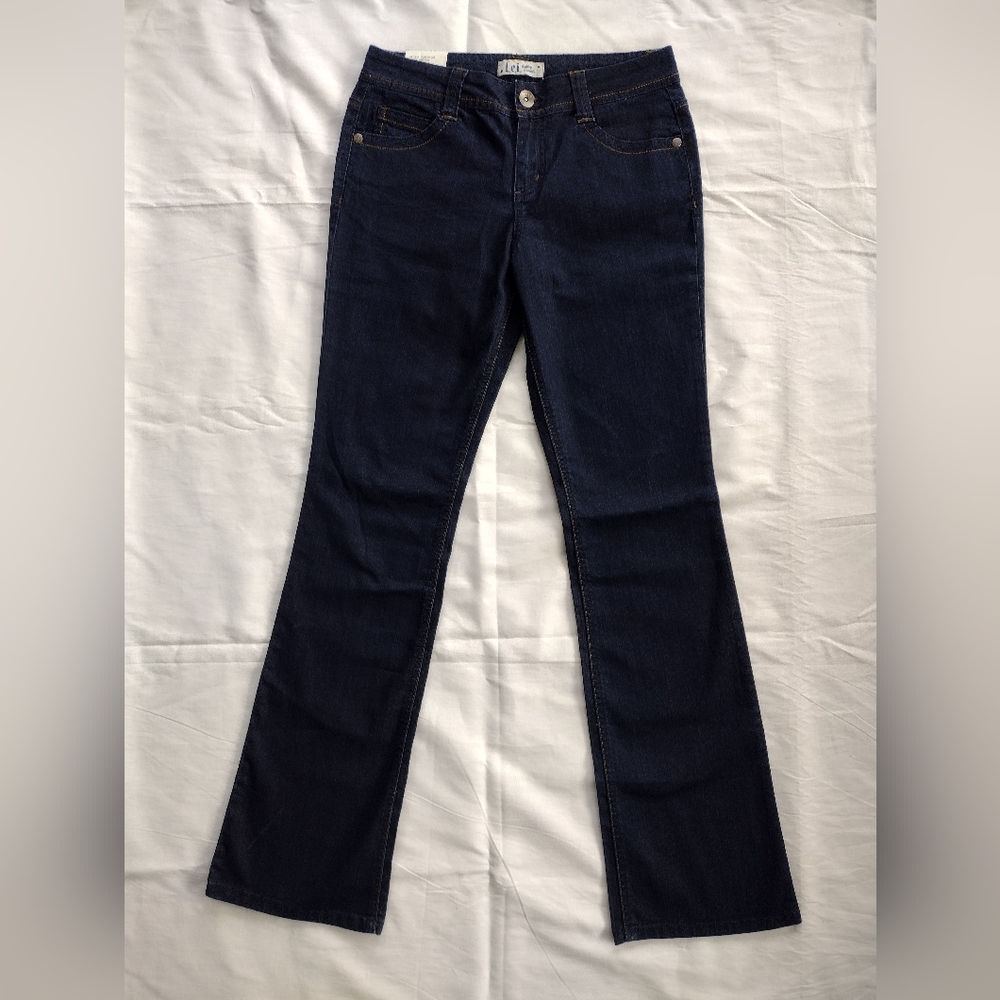 L.E.I Ashley Trouble Flare Juniors 9 Hazel Indigo Denim Jeans NWT Y2k